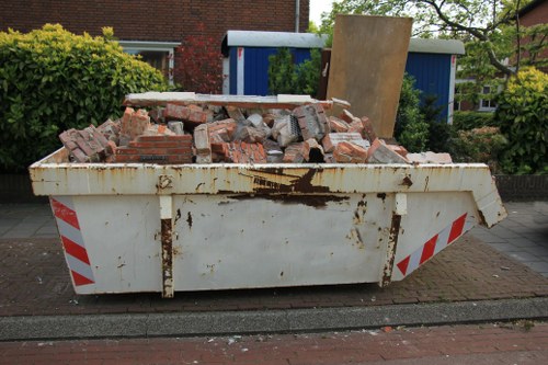 Professional waste removal team at work in Elephantandcastle